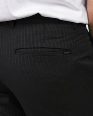 Warning Clothing - La Cheville 10 Ankle Pants | Navy